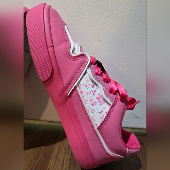 Girl's Ground Up Barbie Sneakers, Size 1 Y - Picture 7 of 11